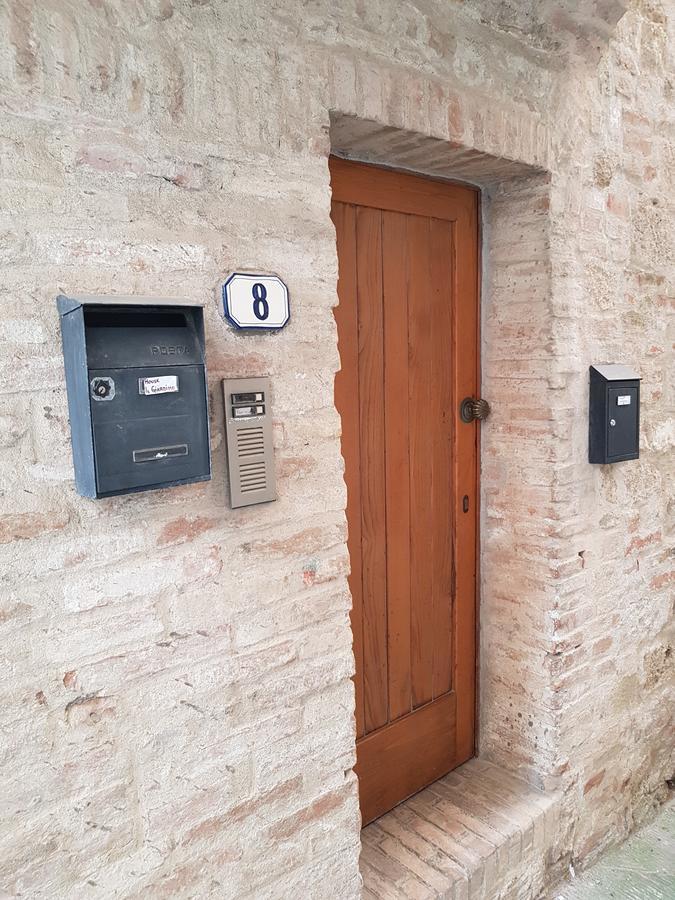 Guest House Il Giardino Колле-ди-Валь-д'Эльса Экстерьер фото