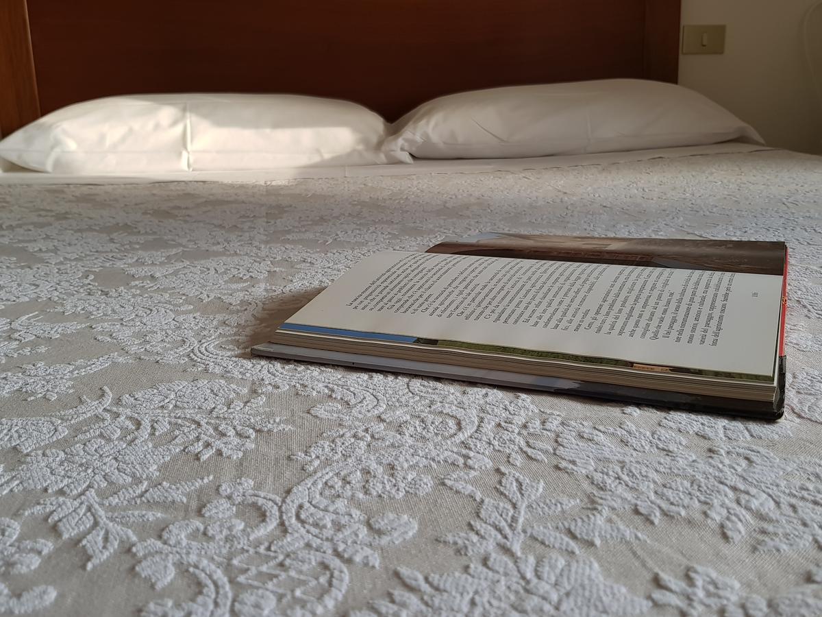 Guest House Il Giardino Колле-ди-Валь-д'Эльса Экстерьер фото