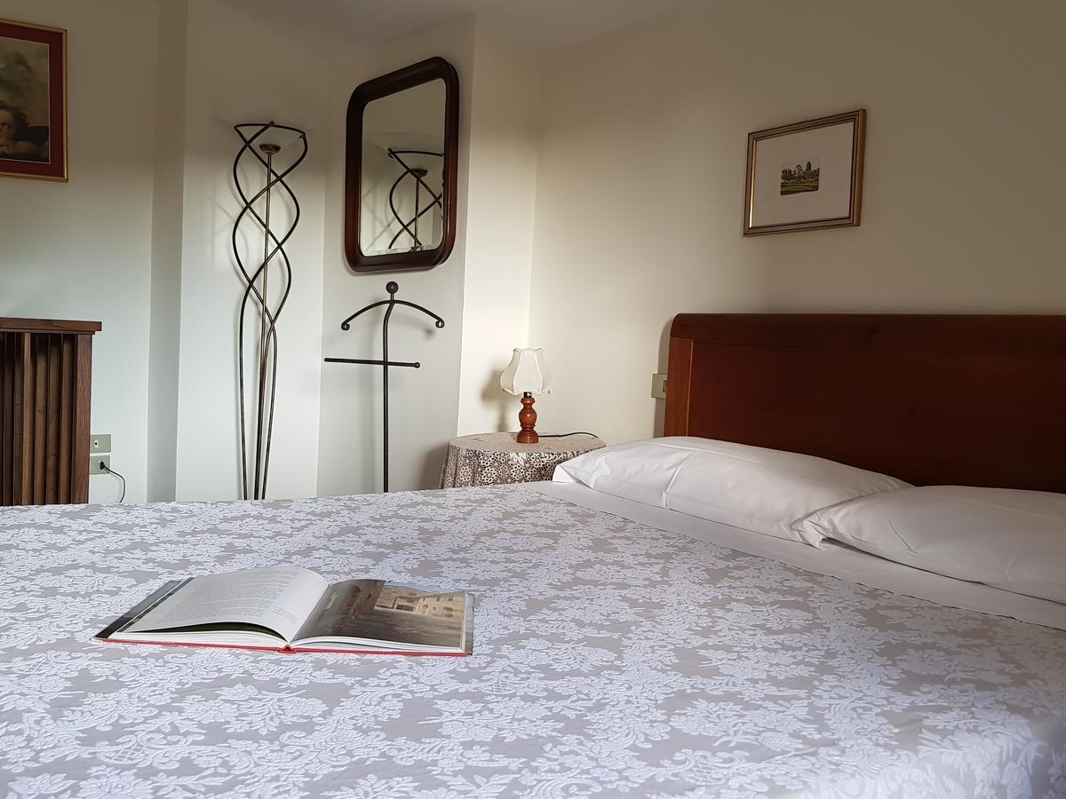 Guest House Il Giardino Колле-ди-Валь-д'Эльса Экстерьер фото