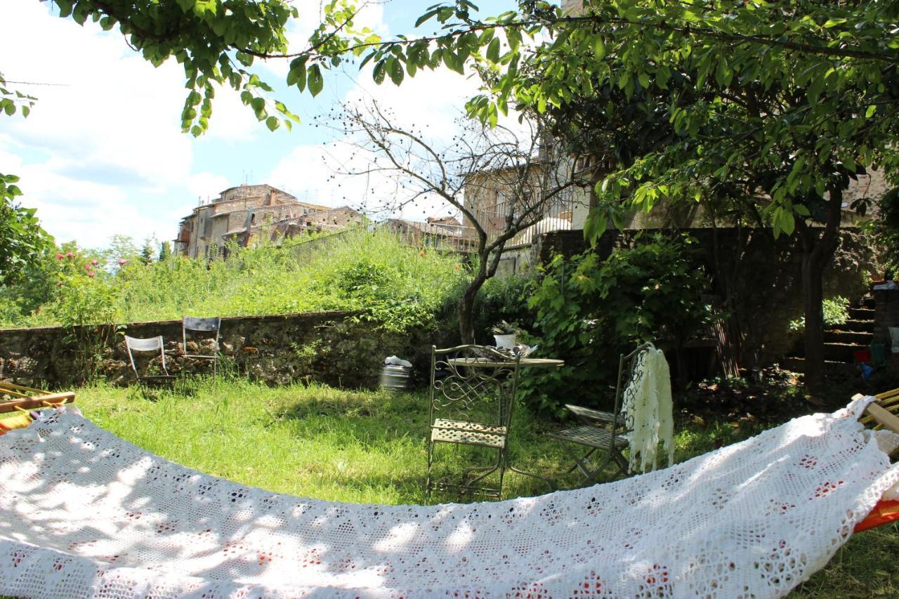 Guest House Il Giardino Колле-ди-Валь-д'Эльса Экстерьер фото